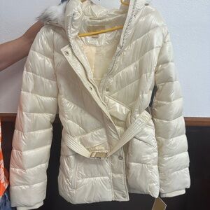 Micheal Women's Cream Puffer Jacket
